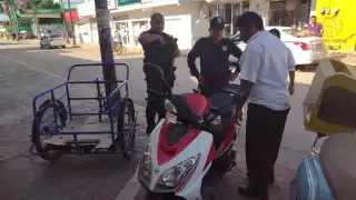 La motocicleta de una mujer fue confundida por otro conductor, quien se la llevó pensando que era la suya en Carrillo Puerto