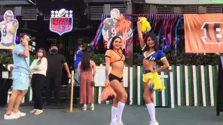 Las personas comenzaron a llegar a la zona hotelera