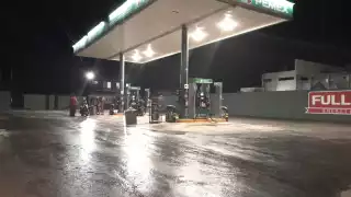 Hombre armado asalta gasolinera en Escárcega