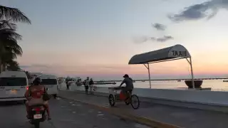 Ambulantes sin permiso 'invaden' el Centro de Cozumel