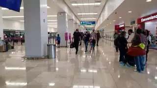La mañana de este lunes se reportó el atraso en el aterrizaje de un vuelo y dos llegadas adelantadas en el aeropuerto de Mérida