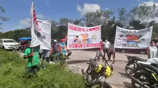 Los habitantes terminaron su manifestación pacífica