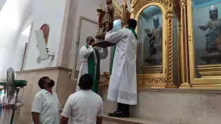 Celebran “bajada” de los Santos Reyes en Tizimín, Yucatán
