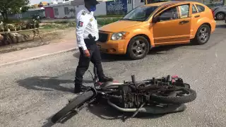 Cancún: Conductora atropella a motociclista y manda a un 'encargado' en la Región 510