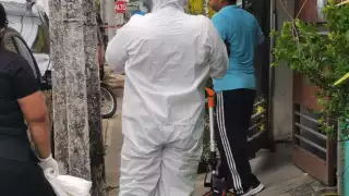 Al lugar arribaron elementos de la Policía Municipal que confirmaron que efectivamente se podía percibir un olor a muerto