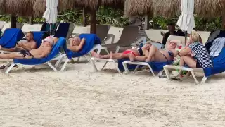 El buen clima genera la llegada de viajeros, quienes disfrutan de descuentos y ofertas