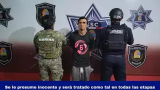 Detienen a sujeto por desobediencia y resistencia en Cancún