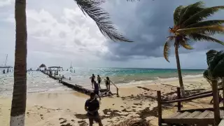 Después de tocar tierra en Quintana Roo, Grace perdió fuerza y se degradó a Tormenta Tropical
