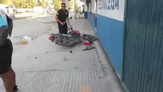 El conductor del automóvil lo dejó abandonado y huyó del lugar