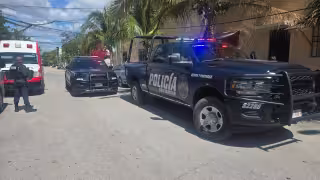 Violento asalto deja a un hombre lesionado en plena vía pública de Playa del Carmen
