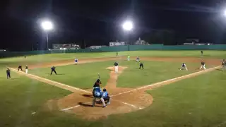 Sabancuy y Potros disputarán la gran final por el campeonato de softbol mixto nocturno