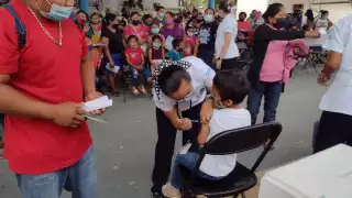 Los niños y niñas recibirán la dosis de Pfizer, la única autorizada para ser utilizada en personas menores de 18 años en México