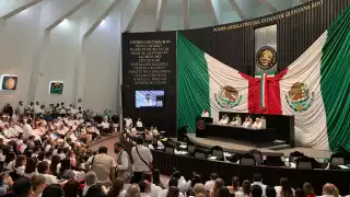 Así fue el último Informe de Carlos Joaquín, gobernador de Quintana Roo