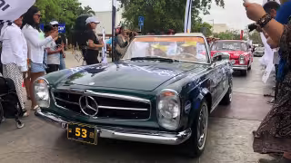 240 participantes, entre pilotos y copilotos, se dirigieron al segundo arco de salida instalado sobre la carretera Cancún-Mérida