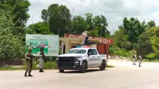 Elementos de la Sedena custodiaron el área donde se llevó el cateo en el municipio de Carrillo Puerto, perteneciente a la Zona Maya de Quintana Roo