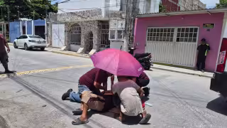 Atropellan a hombre en situación de calle en la Manigua, Ciudad del Carmen; motociclista se da a la fuga