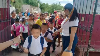 Ciclo escolar 2025-2026 en Yucatán: Matrícula crece y regreso a clases dejará derrama de 1,150 mdp