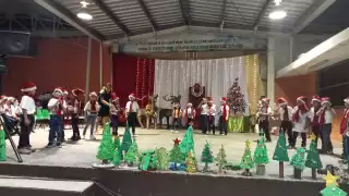 Celebran a la Navidad en la escuela Nicolás Bravo de Chocholá