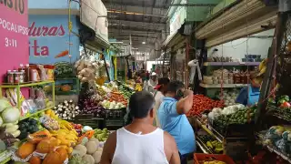 Locatarios del mercado de Escárcega esperan buenas ventas decembrinas