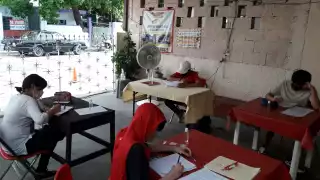 Maestros en acción proporciona a padres de familia y jóvenes asesorías y talleres