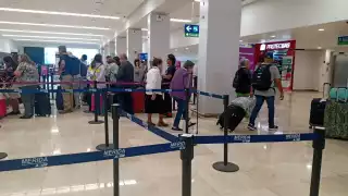 Del resto de los vuelos se registran retrasos de minutos