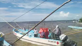 Pescadores de Sabancuy regresan tras cierre de temporada de pulpo en Yucatán