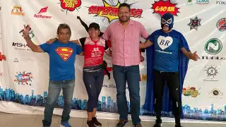 Organizan peculiar carrera de Superhéroes en Cancún