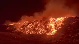 Así eran las llamas en el basurero municipal