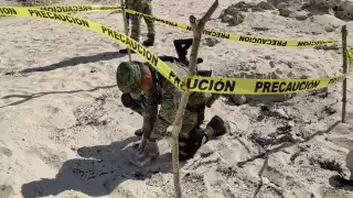 Militares hallan paquete de droga en la costa Noreste de Cozumel