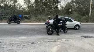 El mensaje amenazante escrito en una manta fue colocado frente al fraccionamiento Rinconadas del Mar