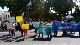 Se reunieron en la Plaza Grande de Mérida por la nueva reforma de jubilación del ISSTEY