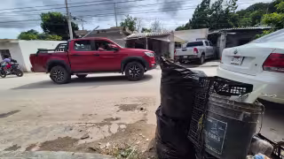 Vecinos de la colonia Mirador I en Champotón denuncian acumulación de basura en la calle 10
