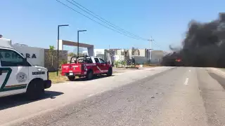 Reportan incendios en Yucatán; maleza y un tráiler, entre los afectados