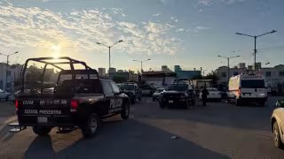 Viernes violento: Sujeto ataca a balazos a un hombre en la SM 259 de Cancún