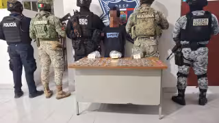 Detienen a sujeto con cerca de 300 dosis de drogas en la comunidad de Noh-Bec en Quintana Roo