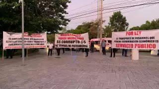 Más de 70 taxistas asistieron a la cita