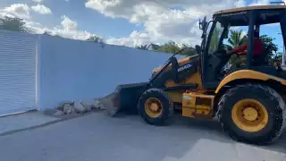 Utilizaron maquinaria pesada para remover las rocas