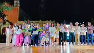 Rinden homenaje a Elvia Carrillo Puerto en su 144° natalicio en Motul