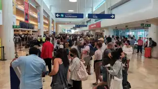 El aeropuerto de cancún lució lleno este lunes