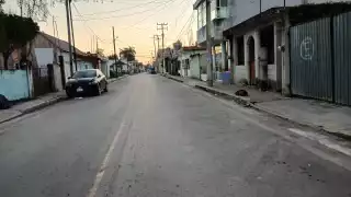 Vecinos de colonia Centro en Escárcega reportan robo de focos en viviendas