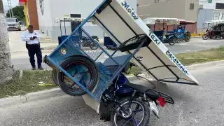 Uno de los agresores estuvo a punto de lesionarlo con un machete