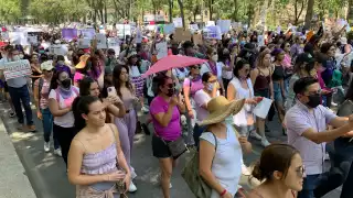 Paseo de la Reforma fue el punto de reunión para que los manifestantes exigieran justicia por el caso de Debanhi Escobar y los feminicidios en México