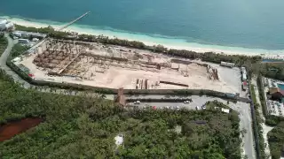 Así luce el espacio donde se construía el hotel en punta Nizuc