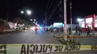 Servicios Periciales realizaron el levantamiento del cuerpo para trasladarlo a la Semefo