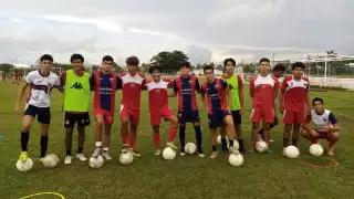 Los azulgranas entrenan de 16:30 a 18:30 horas todos los días en la Universidad La Salle Cancún