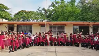 Se han destinado más de 180 millones de pesos para rehabilitar las escuelas, luego de los constantes atracos de los que han sido parte