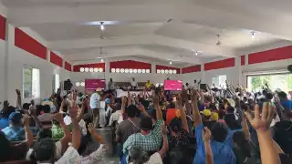 En la Asamblea General del núcleo agrario participaron 400 integrantes y la mayoría votó a favor de ceder los terrenos; piden paradero en Ucum