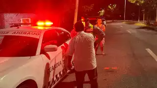   Ciudadanos confrontan a la Guardia Nacional en la autopista Campeche-Champotón  