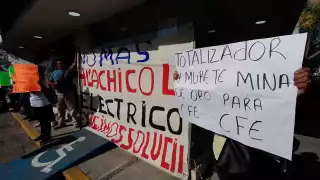 Los habitantes de la colonia Tres Reyes de Cancún pidieron que la CFE les dé solución sobre los montos excesivos en sus recibos