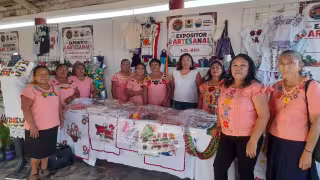 Artesanas de Kantunilkín luchan por rescatar la puntada maya ante bajas ventas